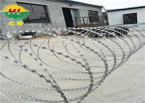 ASTM Padrão 2.8mm galvanizado a quente Concertina Razor Wire BTO-16 1000mm Diâmetro