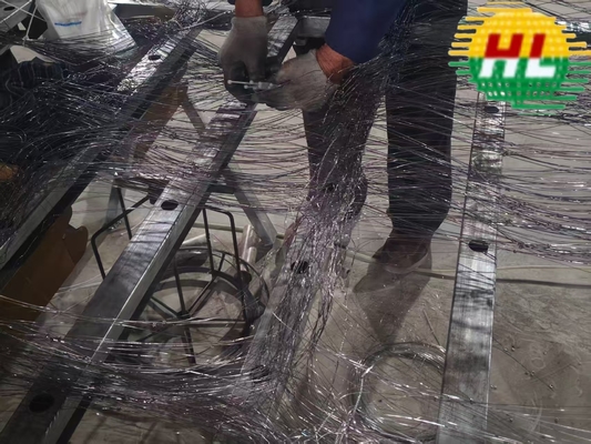 Barreiras de tanques de alta resistência ocultas para fechamentos de fronteiras ocultas