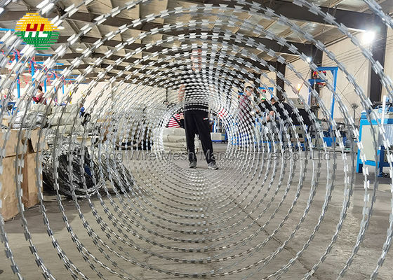 A segurança do jardim do fio do jardim da lâmina que cerca, grampeou o fio sanfona da lâmina galvanizou o aço 300MM